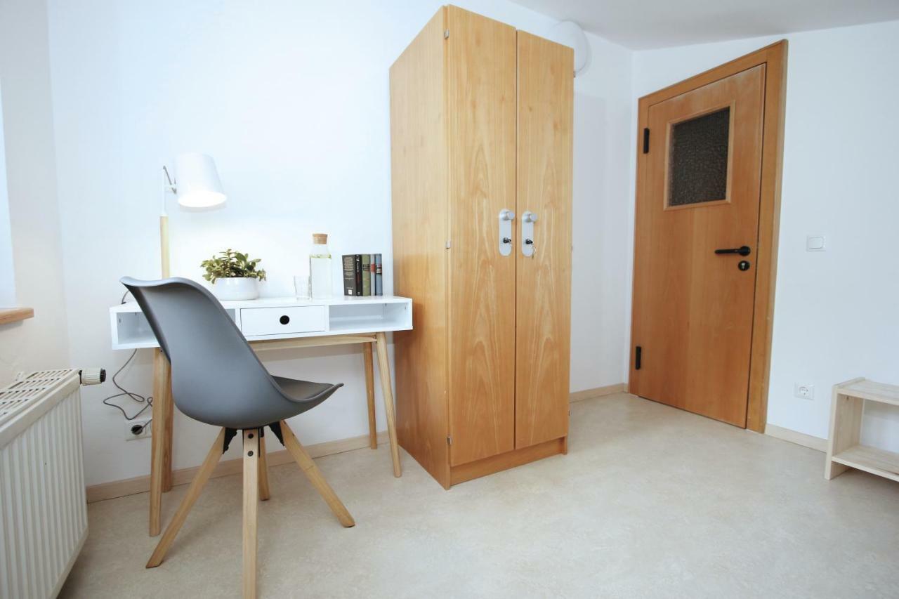 Berg Blick Jugendherberge Mit Privatzimmer Kochel am See Exterior foto